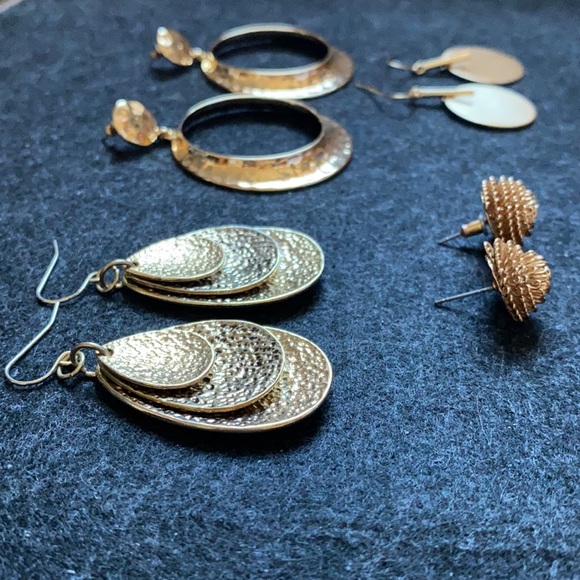 Golden various style vintage earrings lot - Picture 6 of 14